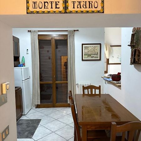 Monte Tauro Apartment Таормина Экстерьер фото